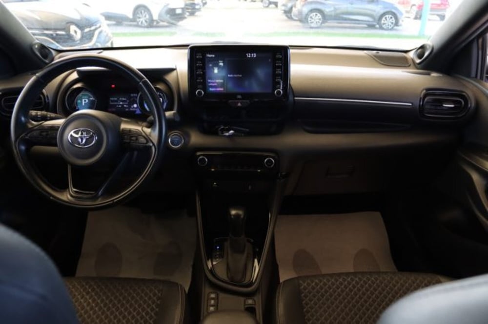Toyota Yaris Cross usata a Roma (9)