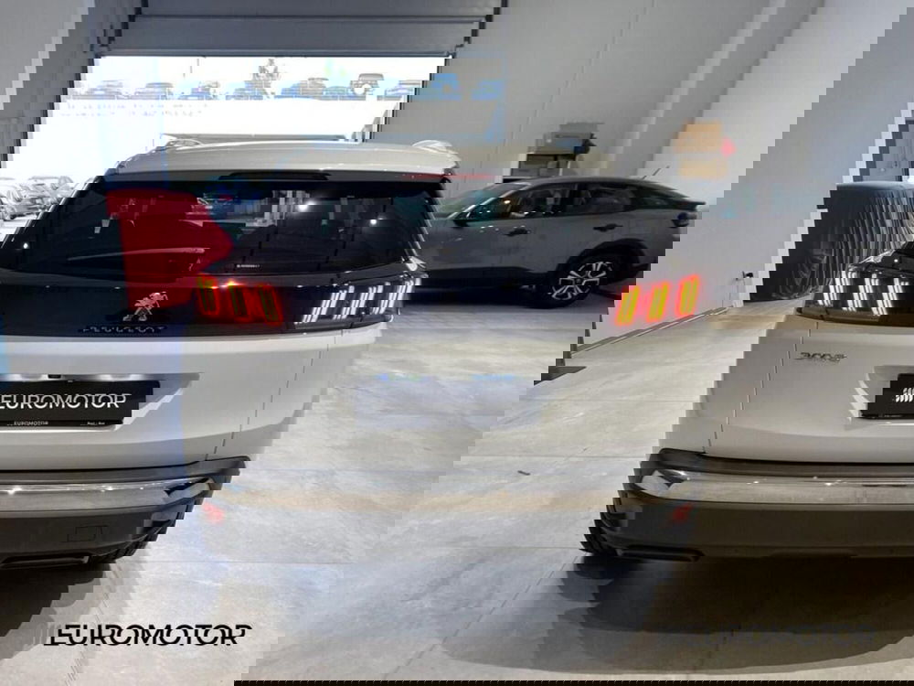 Peugeot 3008 usata a Bari (9)