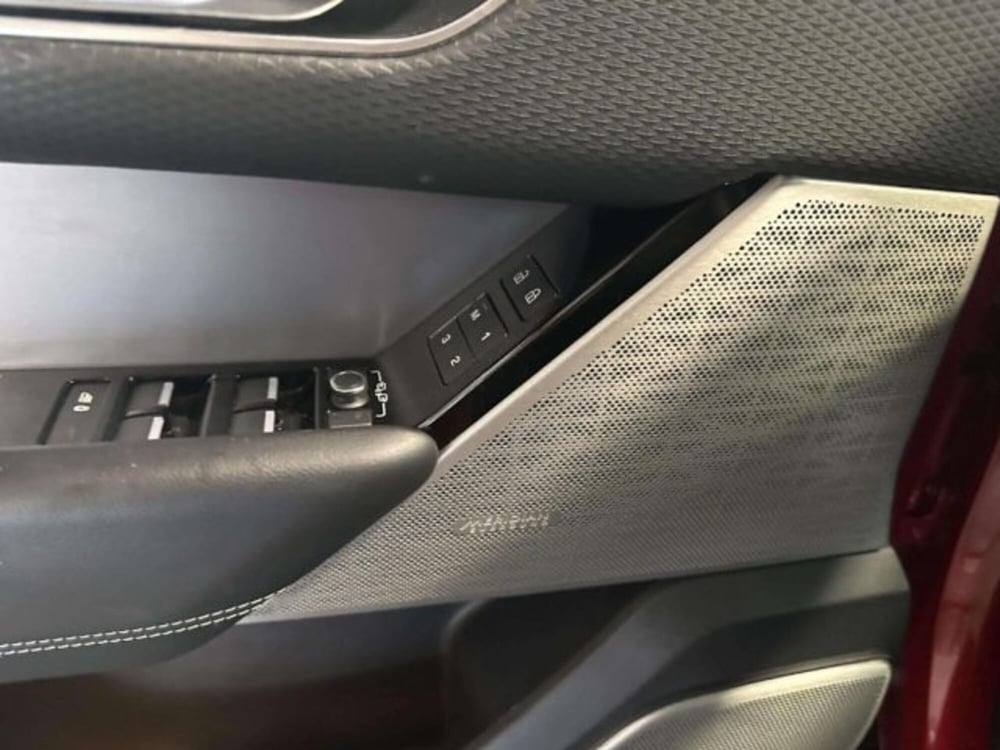 Land Rover Range Rover Velar usata a Siena (16)