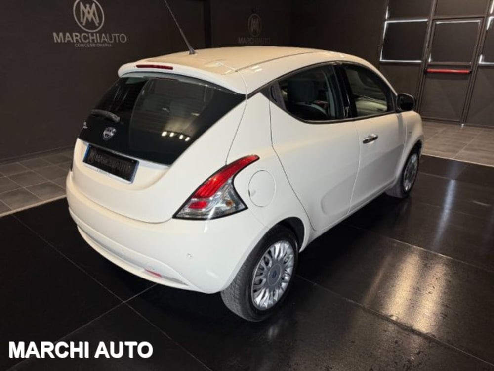 Lancia Ypsilon usata a Perugia (5)