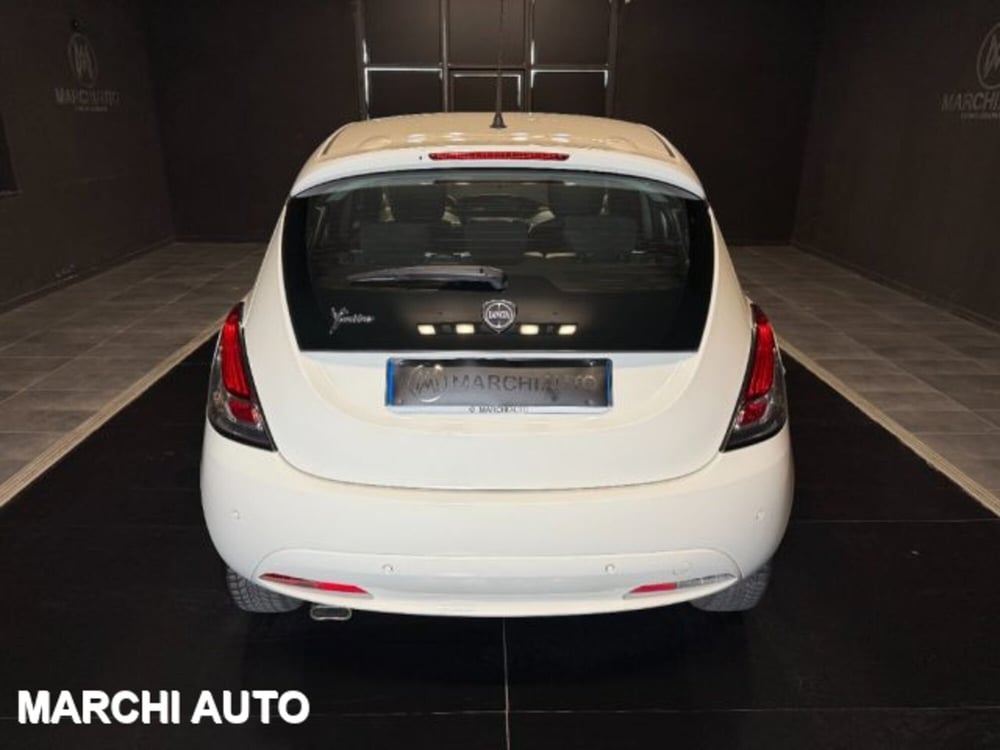 Lancia Ypsilon usata a Perugia (6)