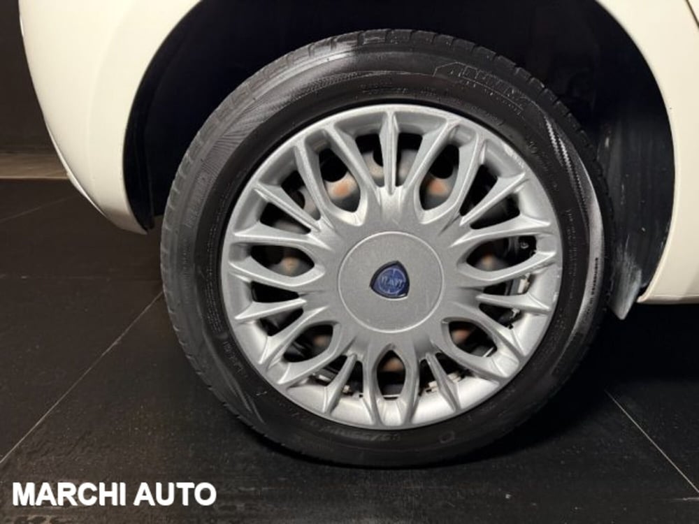 Lancia Ypsilon usata a Perugia (9)