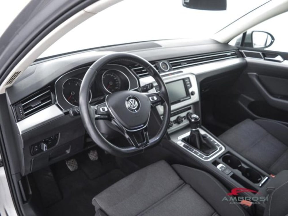 Volkswagen Passat Variant usata a Perugia (8)