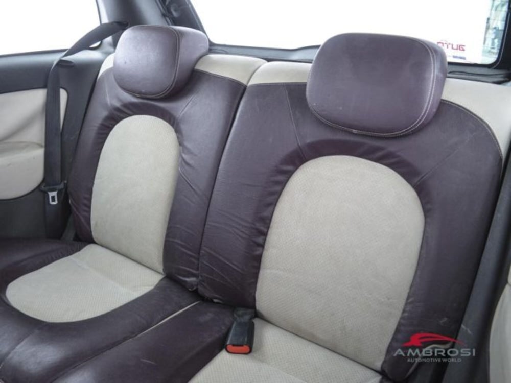 Lancia Ypsilon usata a Perugia (10)