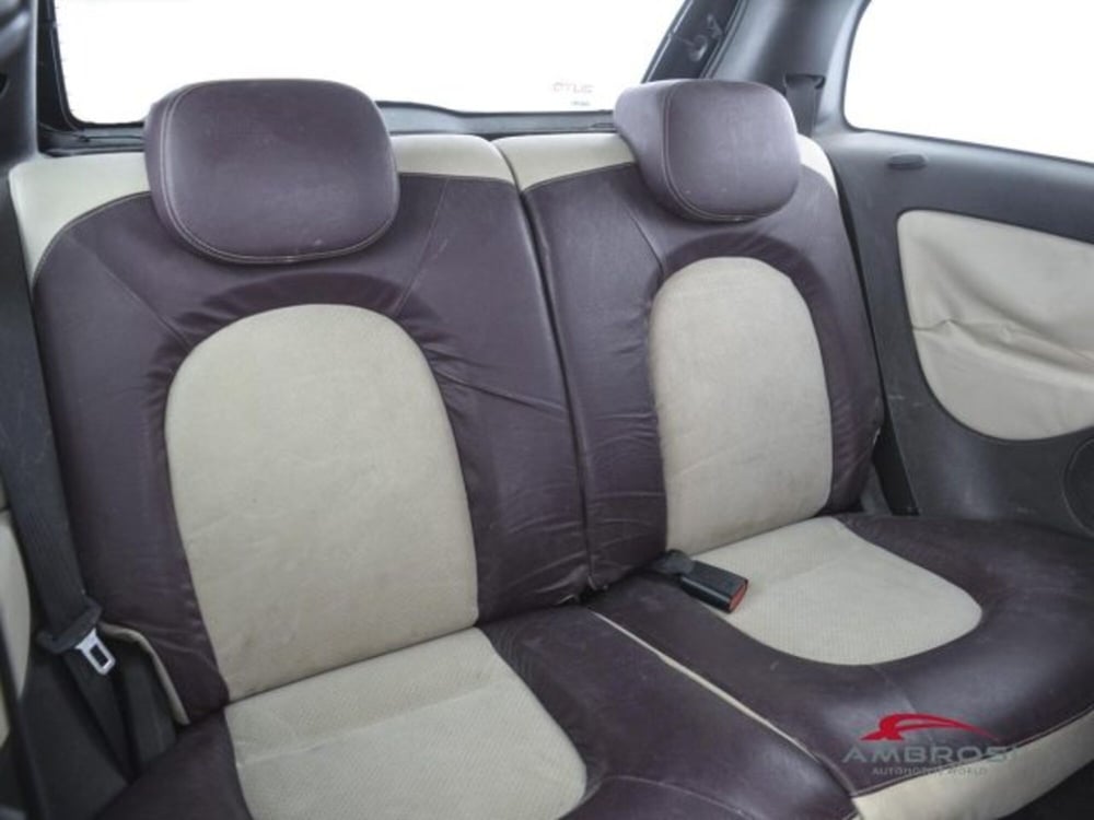Lancia Ypsilon usata a Perugia (11)