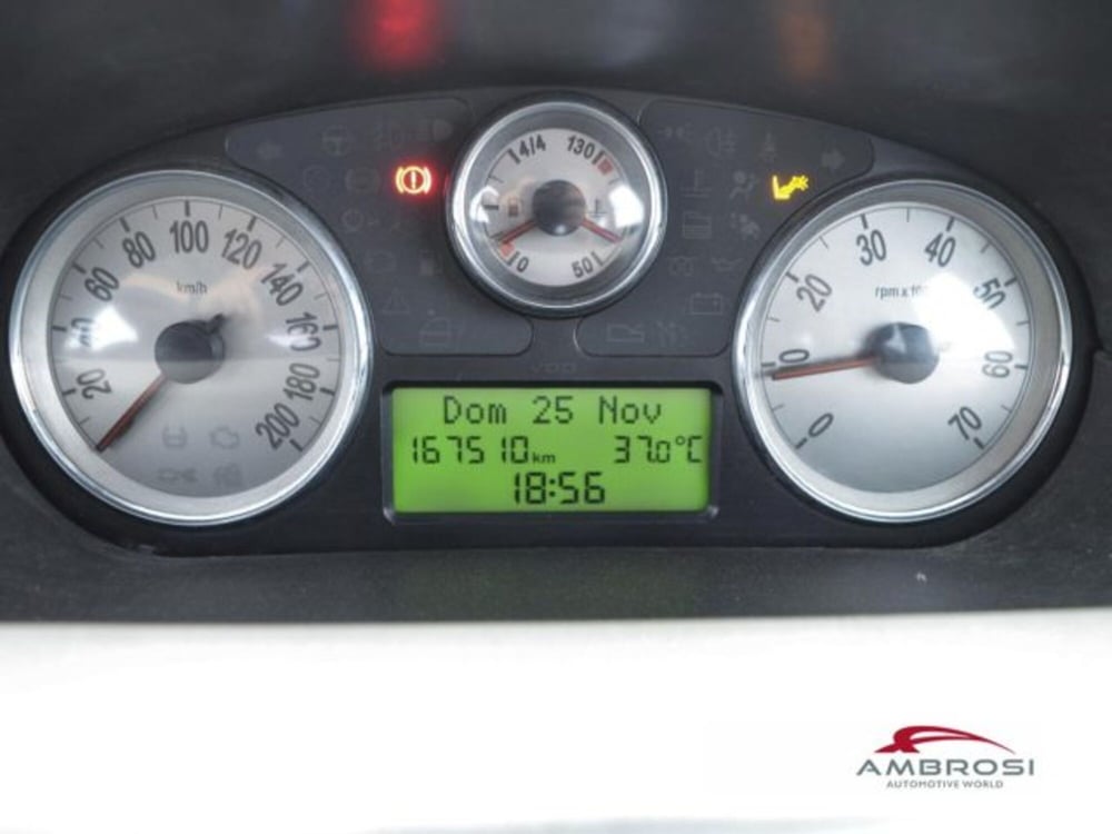 Lancia Ypsilon usata a Perugia (13)
