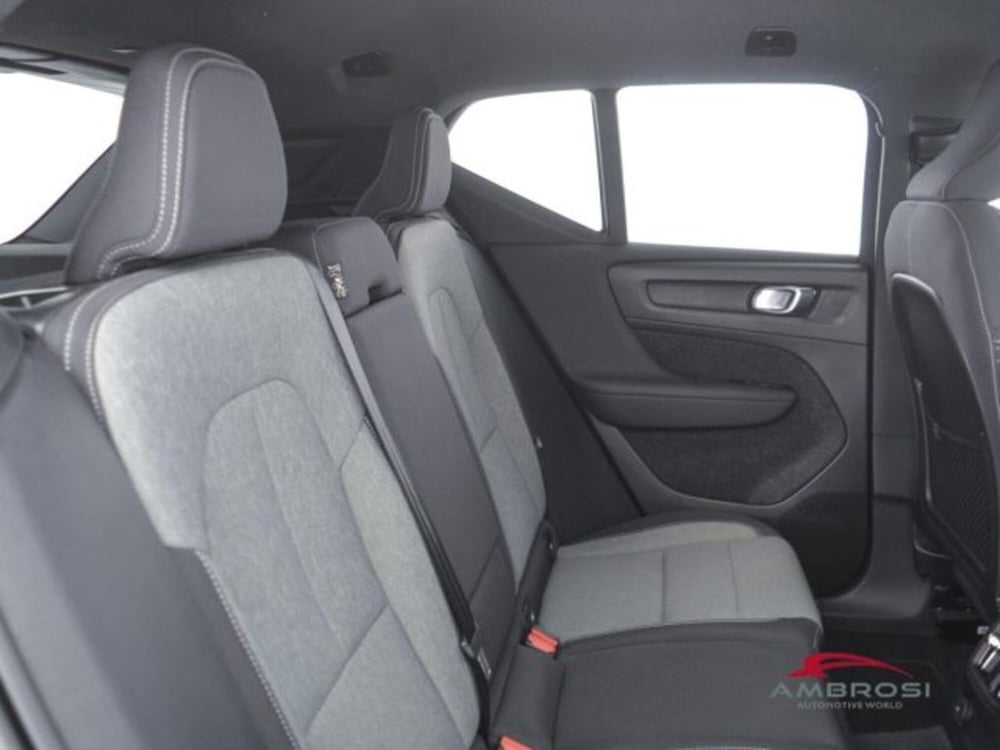 Volvo XC40 usata a Perugia (11)