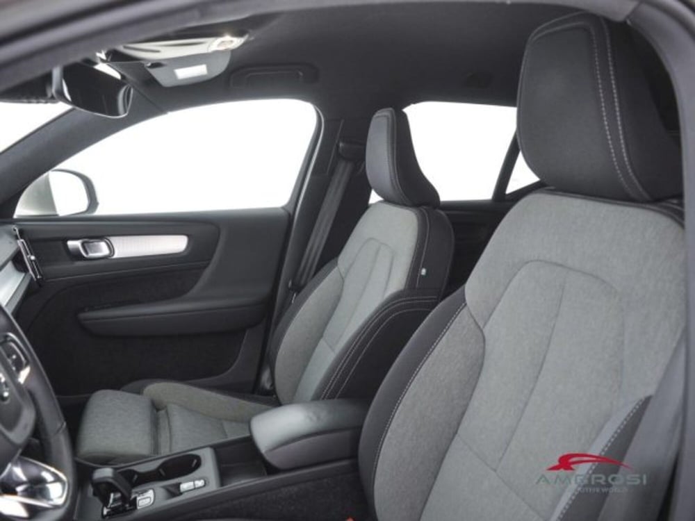 Volvo XC40 usata a Perugia (9)