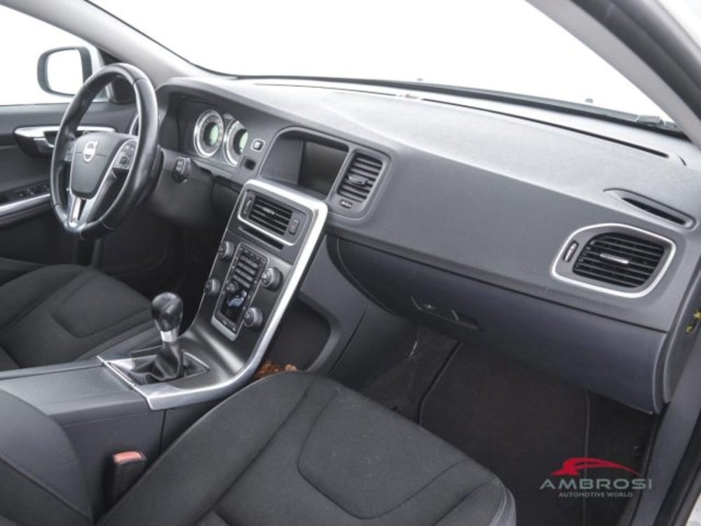 Volvo V60 usata a Perugia (12)
