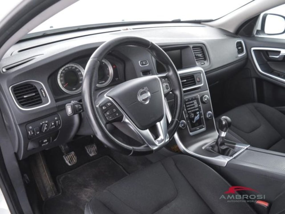 Volvo V60 usata a Perugia (8)