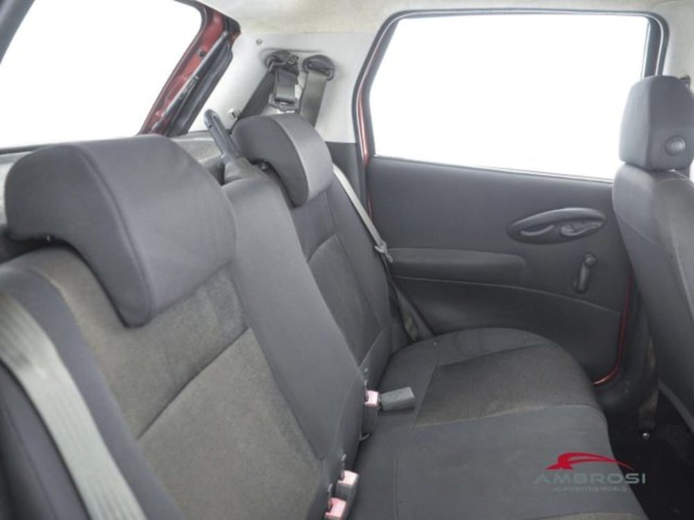 Fiat Punto usata a Perugia (11)