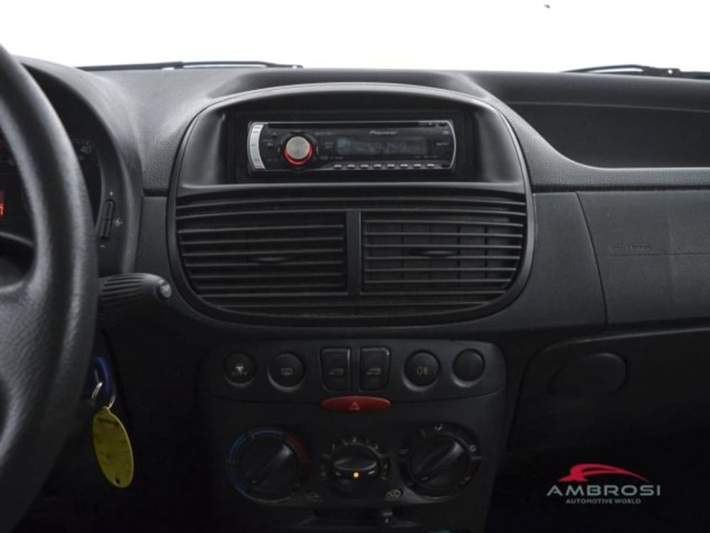Fiat Punto usata a Perugia (15)