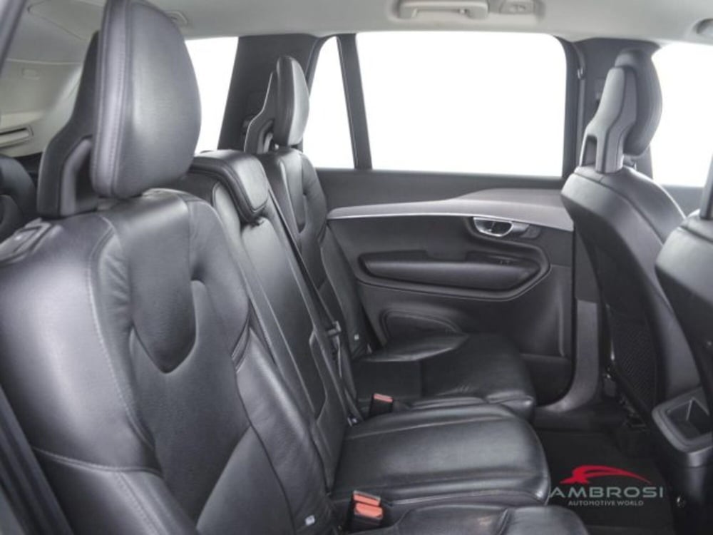 Volvo XC90 usata a Perugia (13)