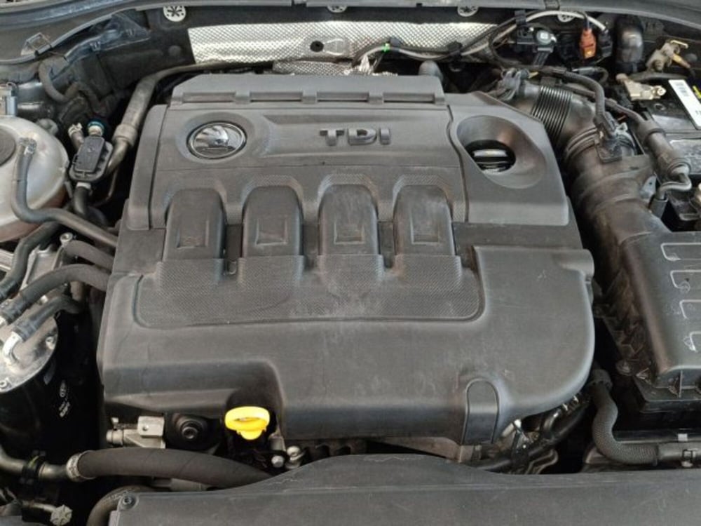 Skoda Superb Station Wagon usata a Catania (18)