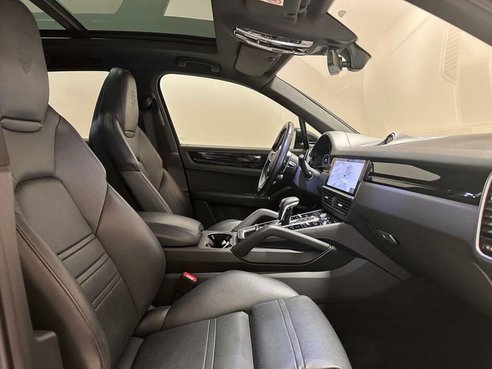 Porsche Cayenne usata a Varese (3)