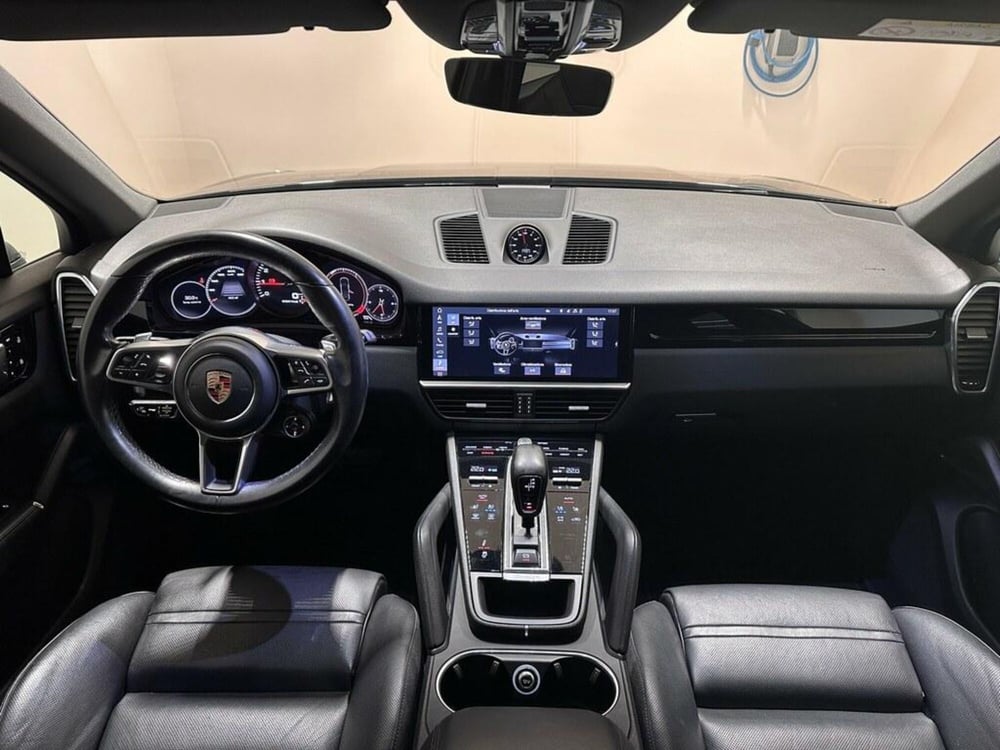 Porsche Cayenne usata a Varese (4)