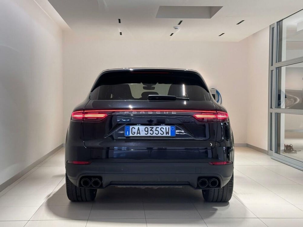 Porsche Cayenne usata a Varese (7)