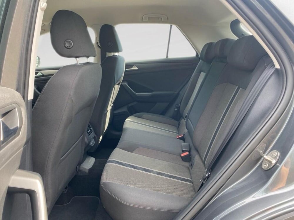 Volkswagen T-Roc usata a Torino (8)