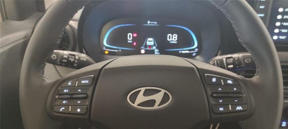 Hyundai i10 nuova a Bari (13)