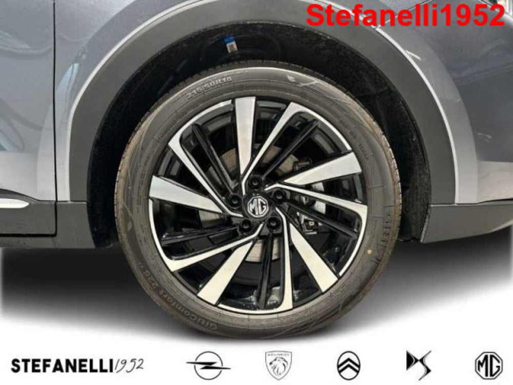 Mg ZS EV nuova a Bologna (8)