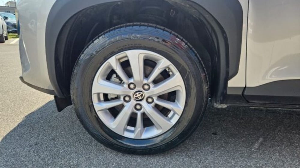 Toyota Yaris Cross usata a Lucca (12)