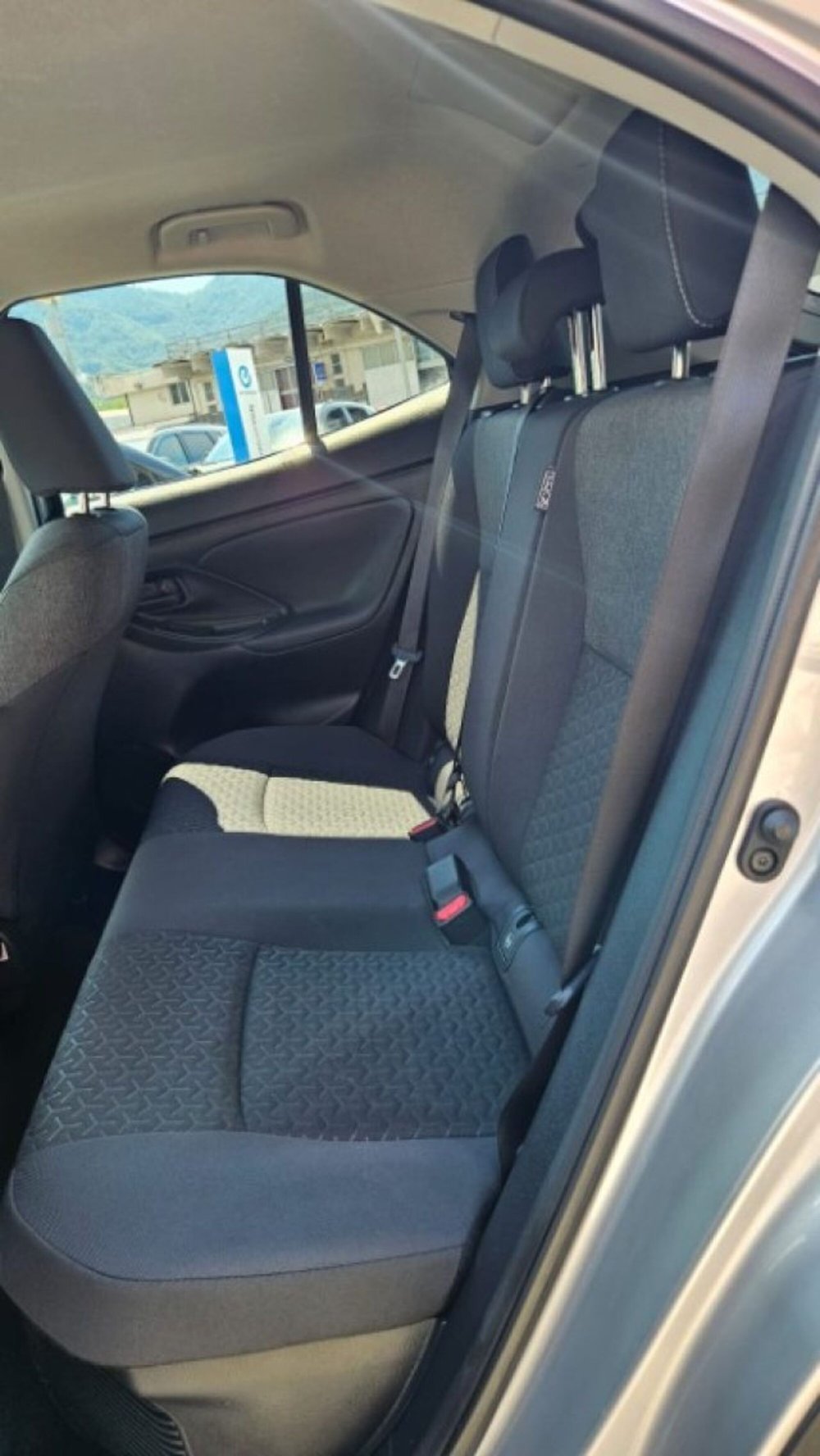 Toyota Yaris Cross usata a Lucca (8)