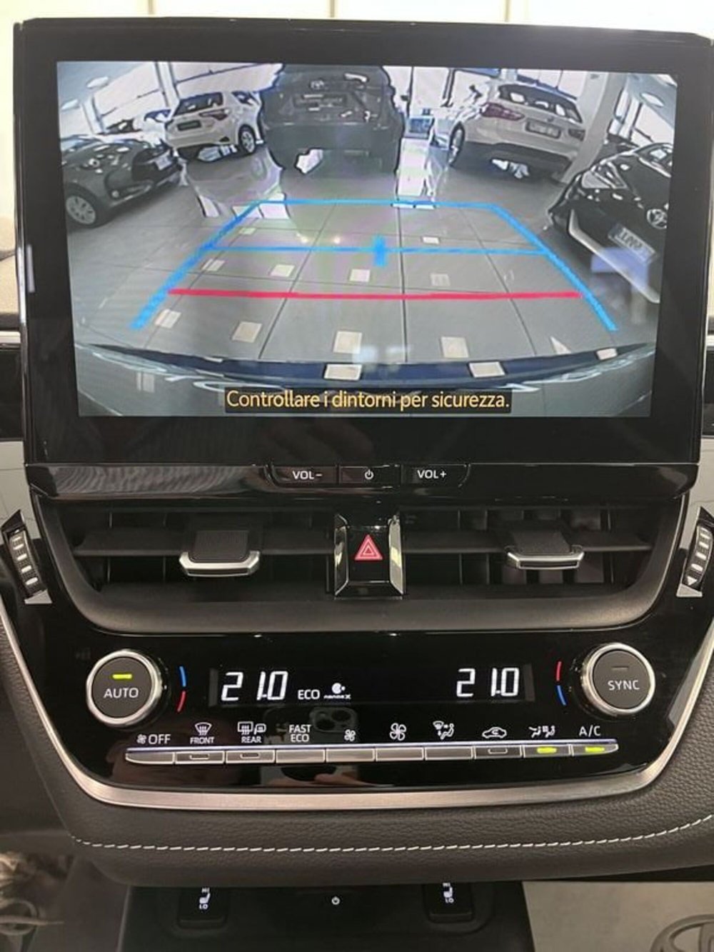 Toyota Corolla Touring Sports usata a Prato (14)