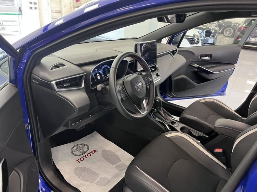 Toyota Corolla Touring Sports usata a Prato (7)