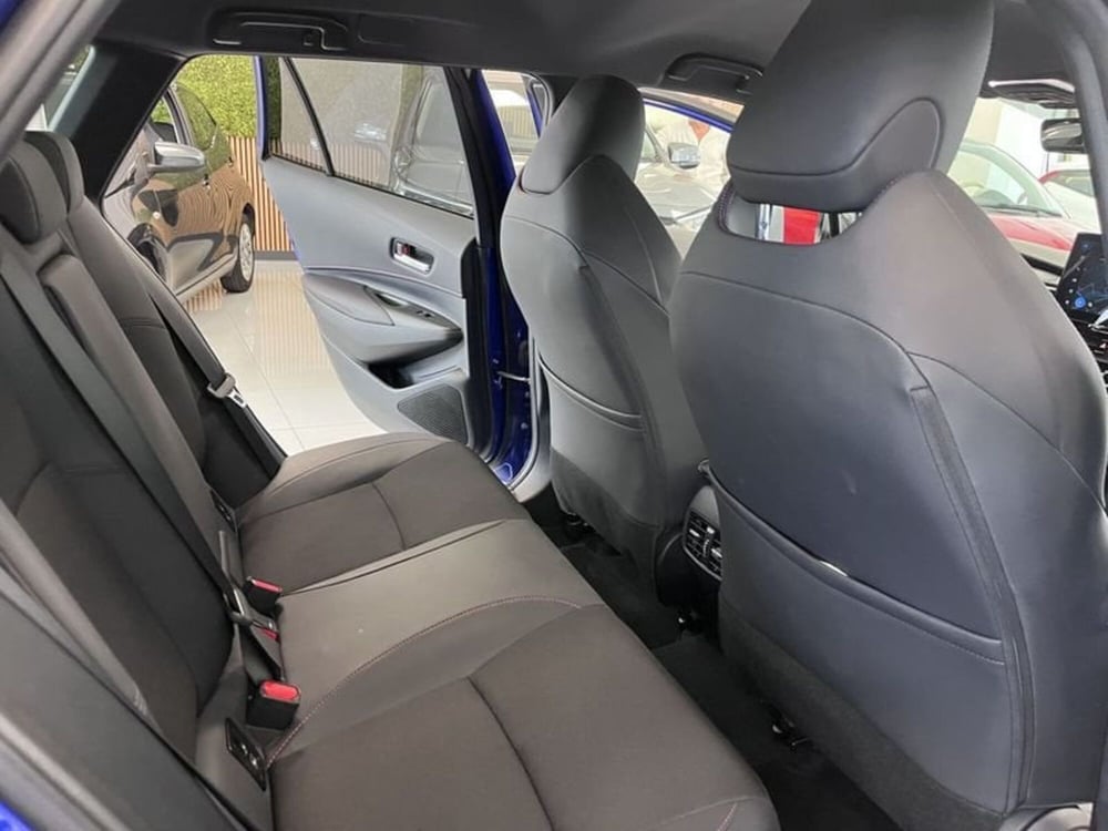 Toyota Corolla Touring Sports usata a Prato (9)