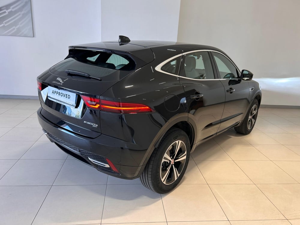 Jaguar E-Pace usata a Napoli (2)