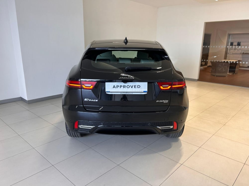 Jaguar E-Pace usata a Napoli (8)