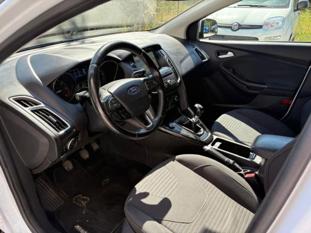 Ford Focus Station Wagon usata a Roma (13)