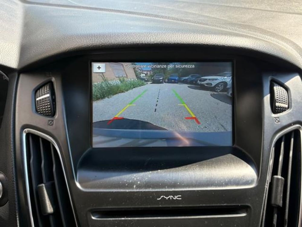 Ford Focus Station Wagon usata a Roma (17)