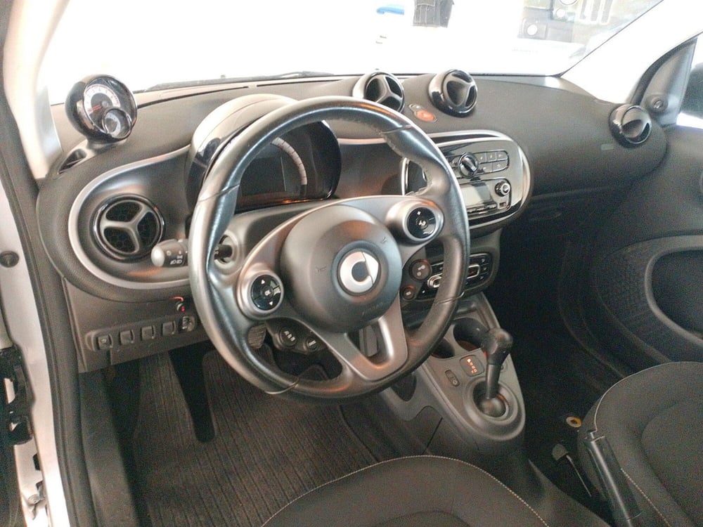 smart Fortwo usata a Lecce (16)