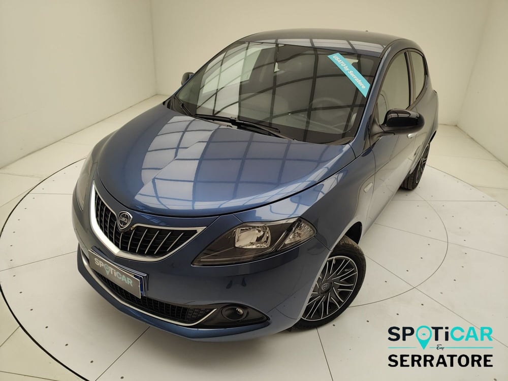 Lancia Ypsilon usata a Como (15)