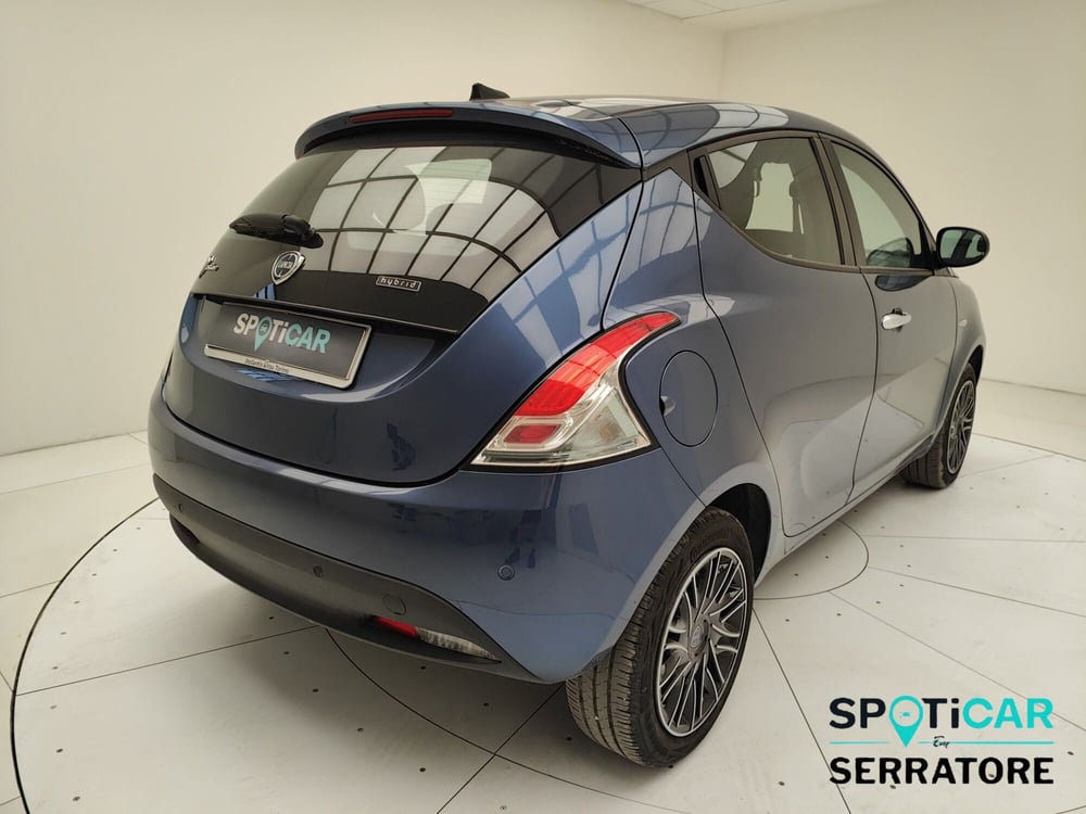 Lancia Ypsilon usata a Como (5)
