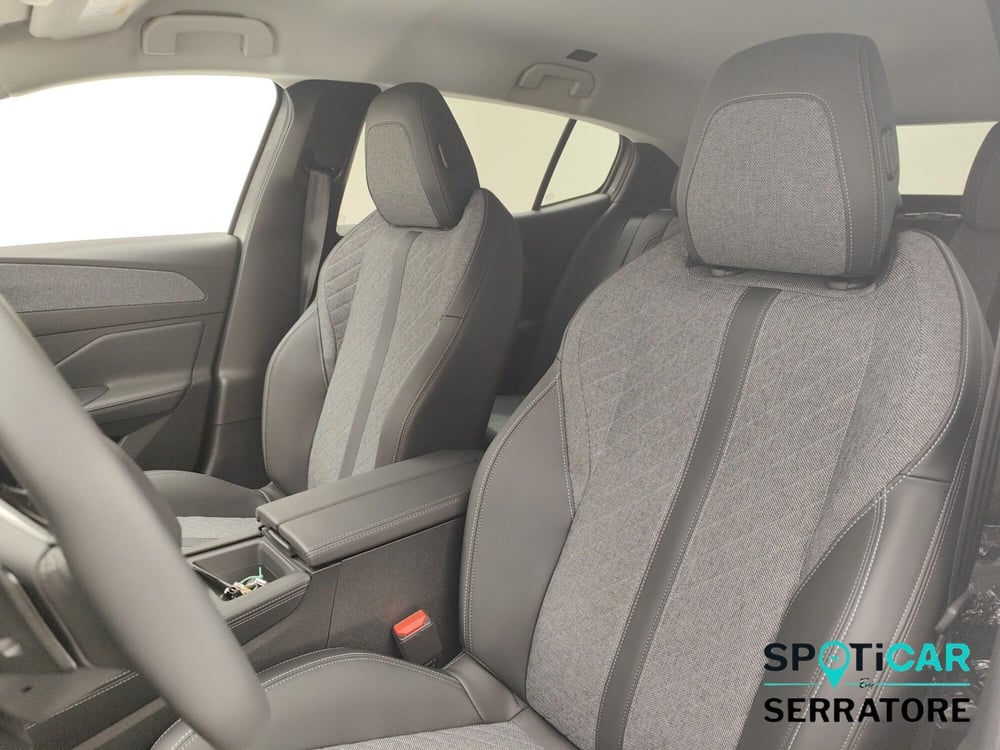 Peugeot 408 nuova a Como (13)