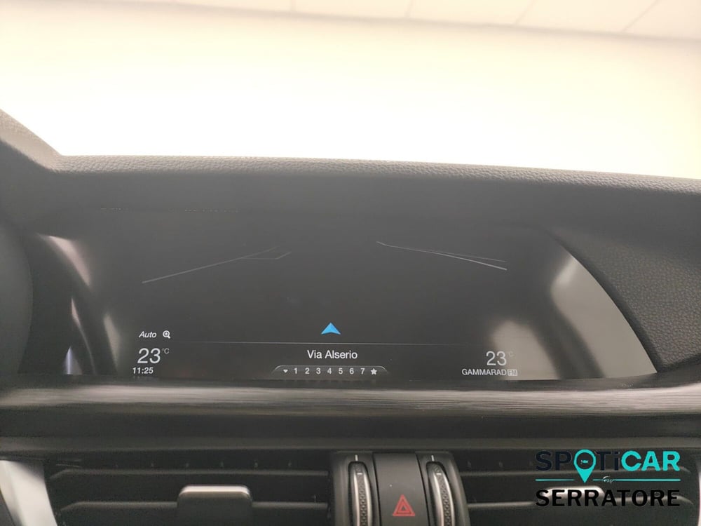 Alfa Romeo Stelvio usata a Como (10)