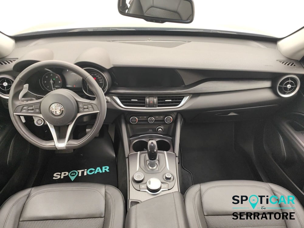 Alfa Romeo Stelvio usata a Como (14)