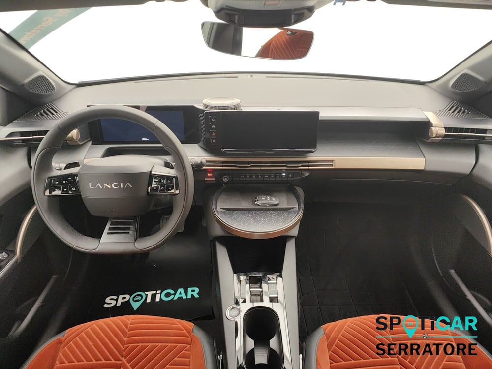 Lancia Ypsilon usata a Como (14)