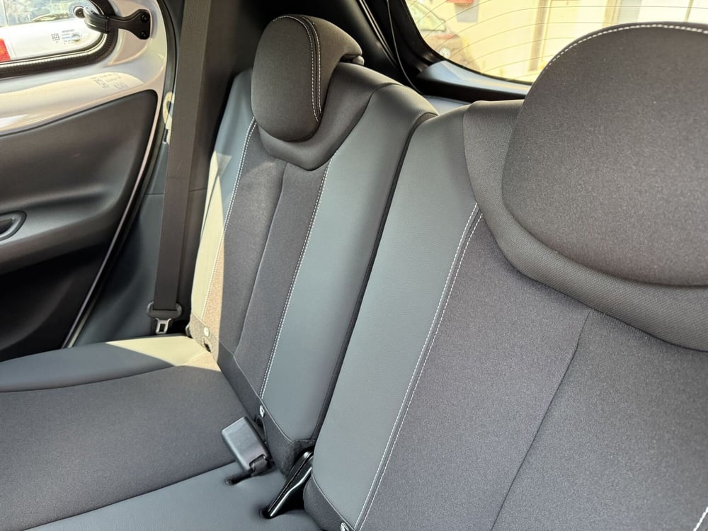 Toyota Aygo X nuova a Como (7)