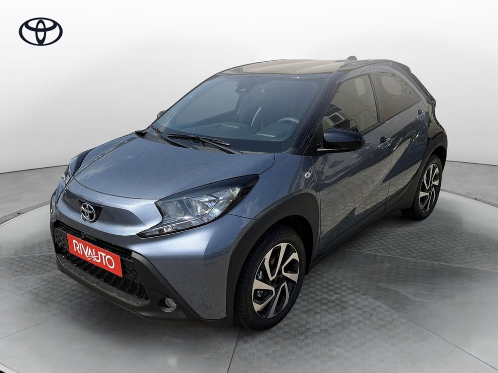 Toyota Aygo X nuova a Como