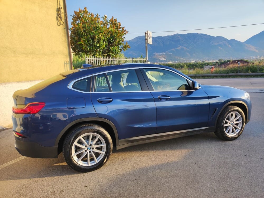 BMW X4 usata a Salerno (11)
