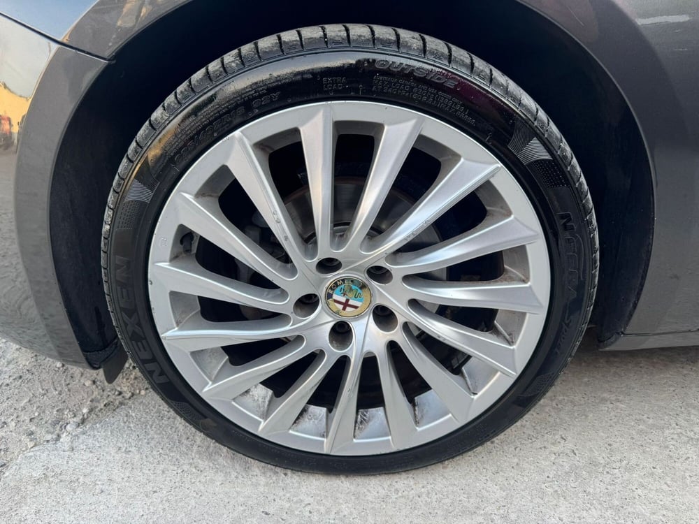 Alfa Romeo Giulietta usata a Salerno (18)