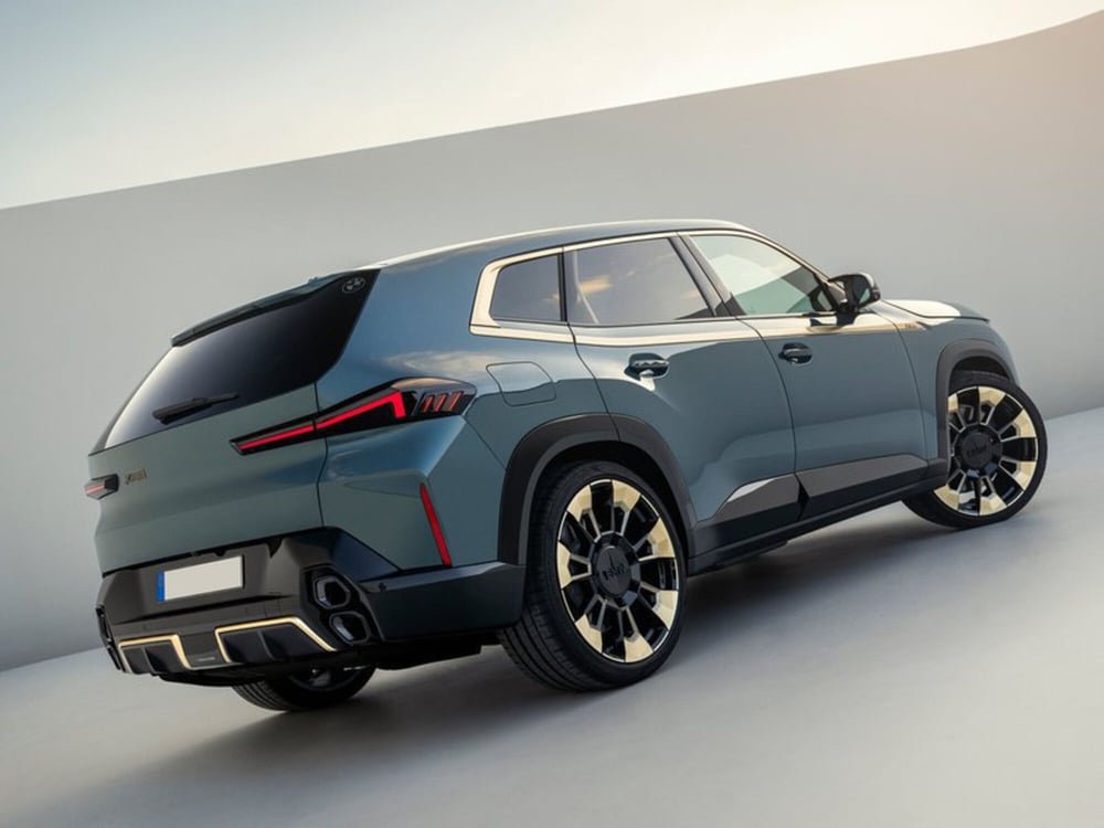 BMW XM nuova a Torino