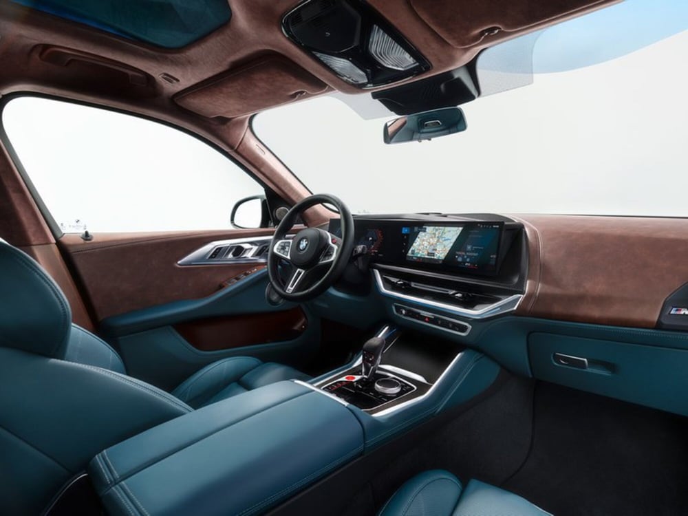 BMW XM nuova a Torino (3)