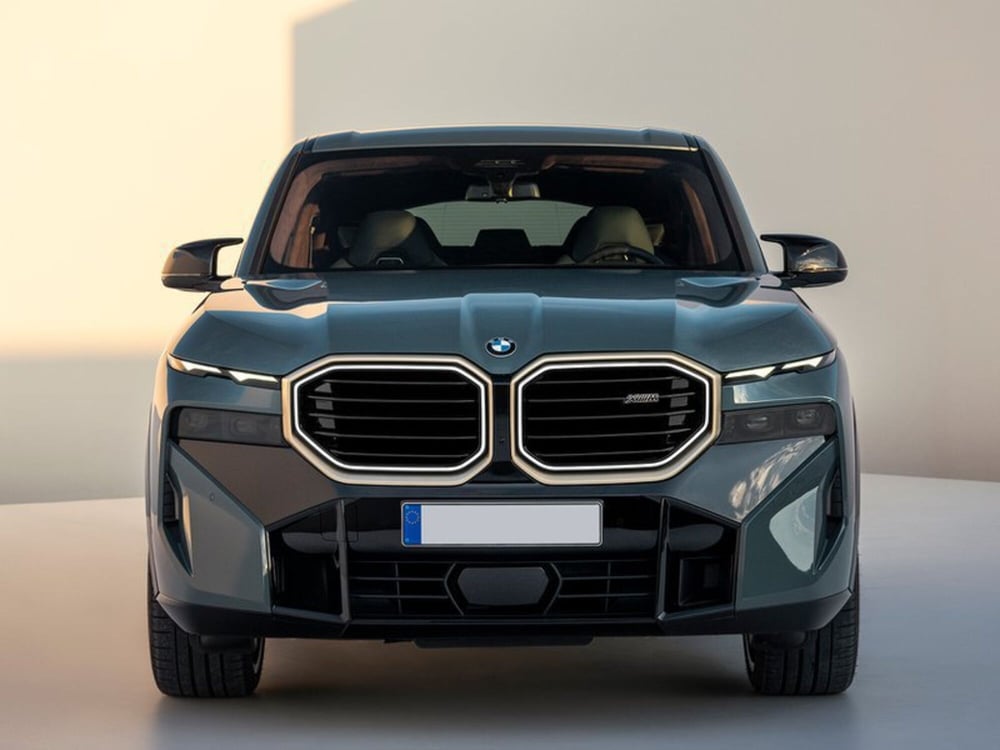 BMW XM nuova a Torino (5)