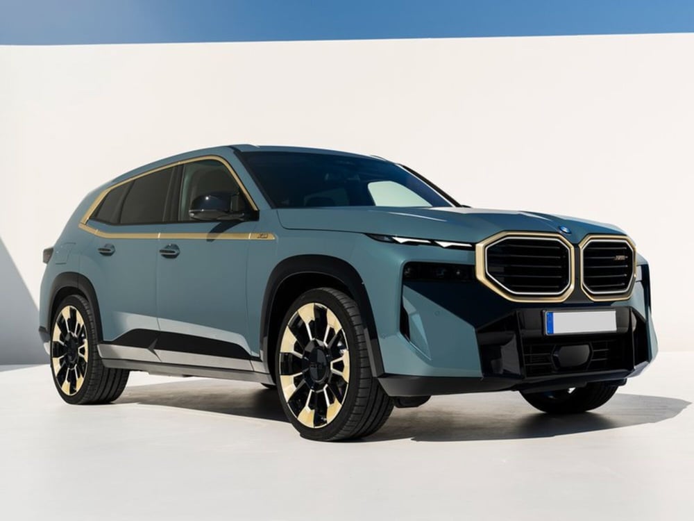 BMW XM nuova a Torino (8)