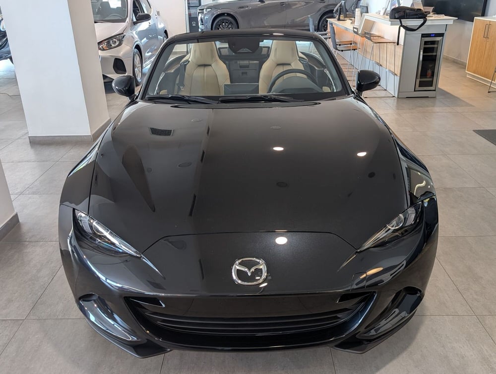 Mazda MX-5 nuova a Napoli (2)