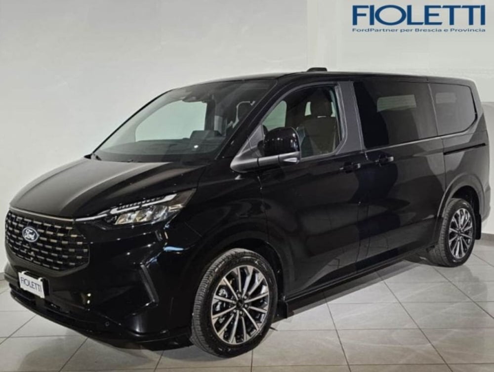 Ford Tourneo Custom nuova a Brescia